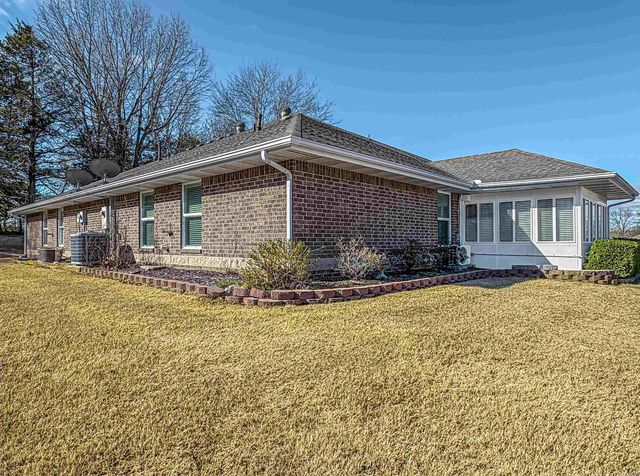 1546 Meadowhill Drive, Mountain Home, AR 72653