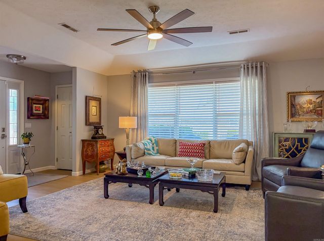 1546 Meadowhill Drive, Mountain Home, AR 72653