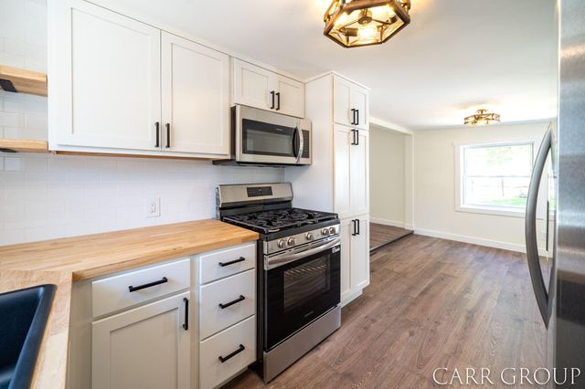 3230 Highgate Avenue SW, Wyoming, MI 49509