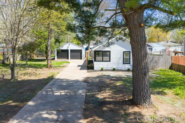 3230 Highgate Avenue SW, Wyoming, MI 49509