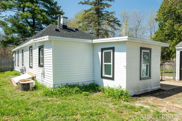 3230 Highgate Avenue SW, Wyoming, MI 49509