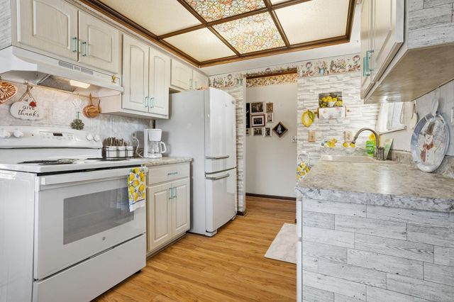 5301 Rene Drive, Warren, MI 48091