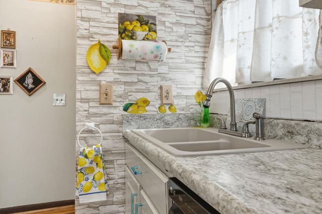 5301 Rene Drive, Warren, MI 48091