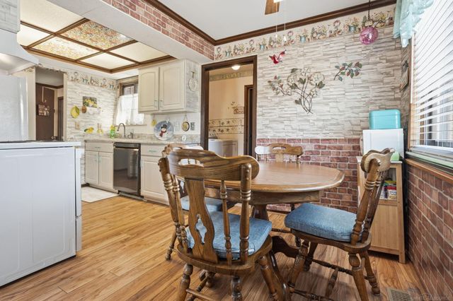 5301 Rene Drive, Warren, MI 48091