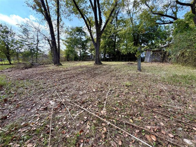 713 Regusta Richard Avenue, Cleveland, TX 77327