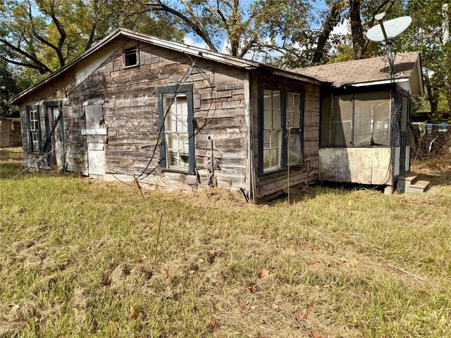 713 Regusta Richard Avenue, Cleveland, TX 77327
