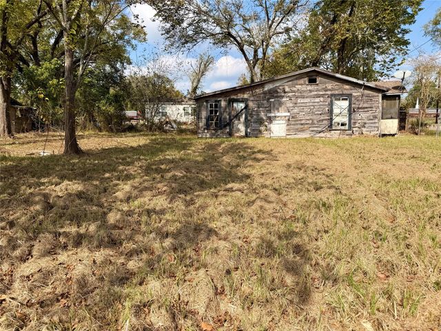 713 Regusta Richard Avenue, Cleveland, TX 77327