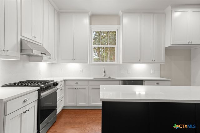 608 Cibilo, Lockhart, TX 78644