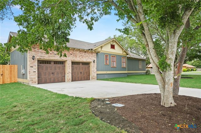 608 Cibilo, Lockhart, TX 78644