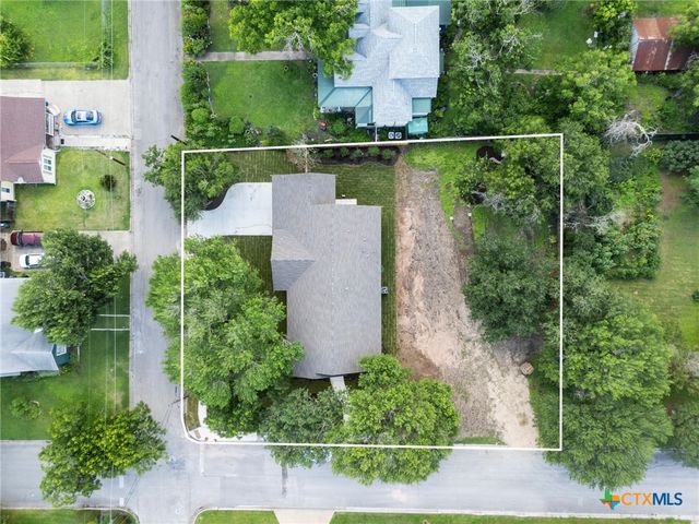 608 Cibilo, Lockhart, TX 78644