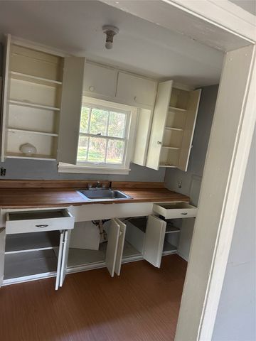 717 W 75th Street, Shreveport, LA 71106