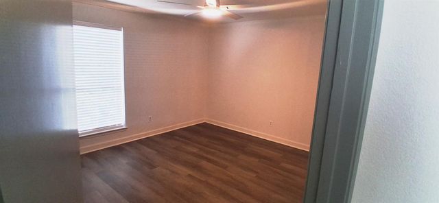 14703 Barryknoll Lane 26, Houston, TX 77079