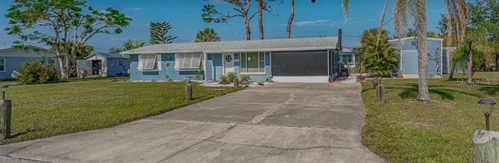 832 E 4TH STREET, Englewood, FL 34223