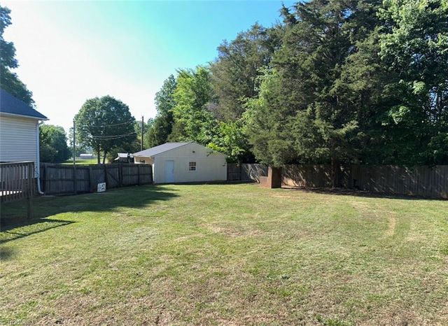 172 Jesse King Road, Advance, NC 27006