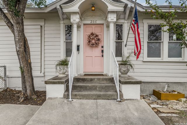 206 Claremont, San Antonio, TX 78209