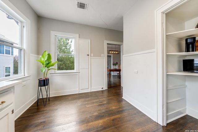 206 Claremont, San Antonio, TX 78209