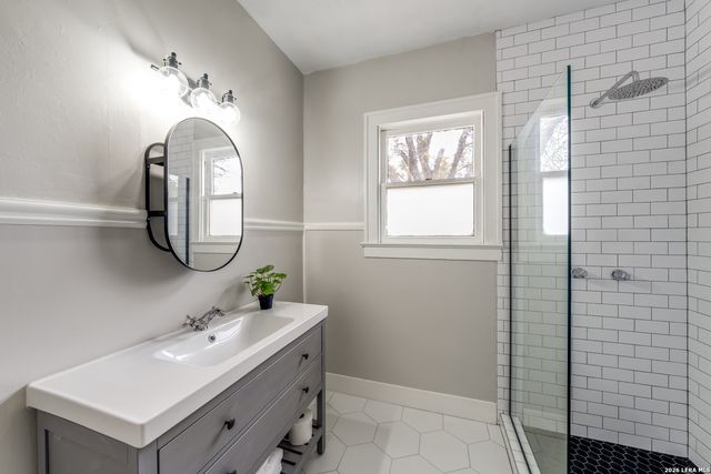 206 Claremont, San Antonio, TX 78209