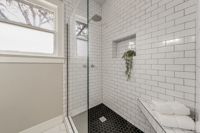 206 Claremont, San Antonio, TX 78209