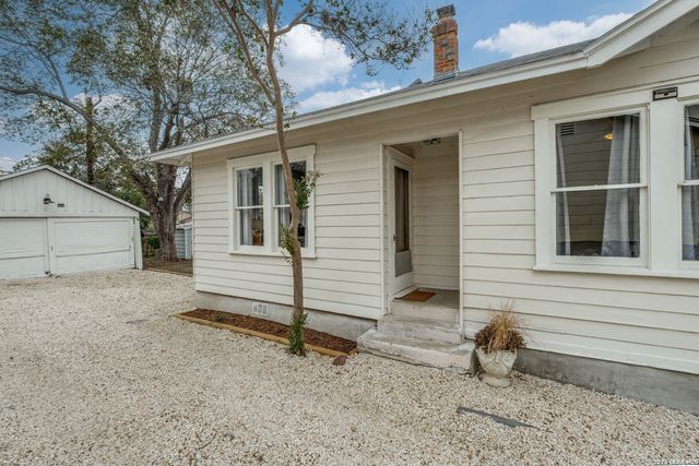 206 Claremont, San Antonio, TX 78209