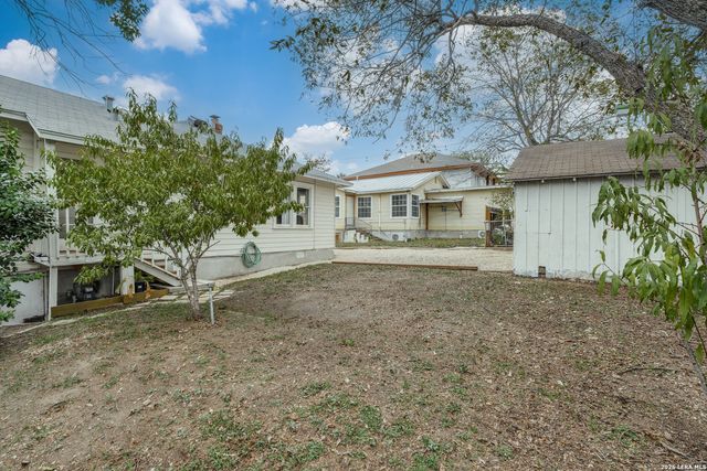 206 Claremont, San Antonio, TX 78209