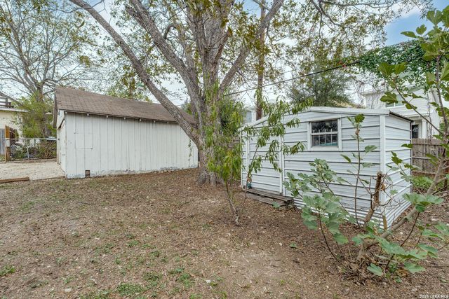 206 Claremont, San Antonio, TX 78209