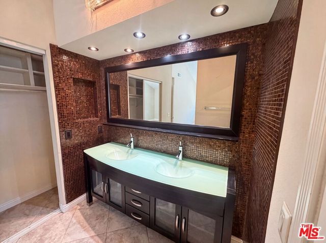 28061 Virginia, Mission Viejo, CA 92692
