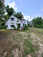6049 Canterbury Rd, Walkerton, VA 23177