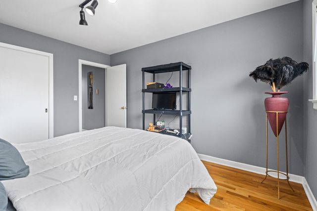 4904 N Normandy Avenue, Chicago, IL 60656