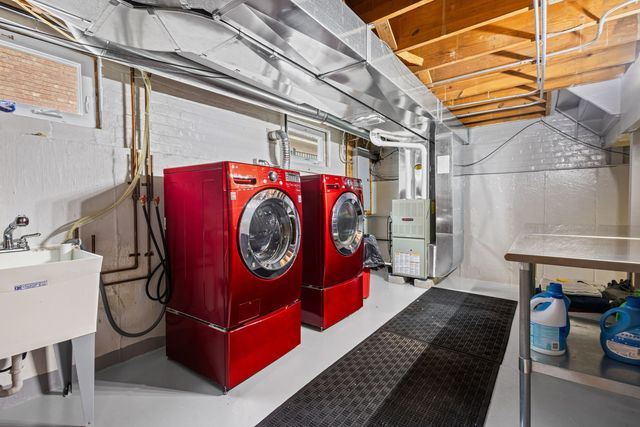 4904 N Normandy Avenue, Chicago, IL 60656