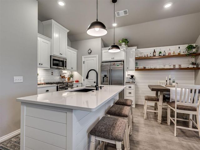 3200 Open Prairie Trail, Yukon, OK 73099