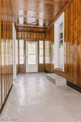 967 S Canal Street, Canal Fulton, OH 44614
