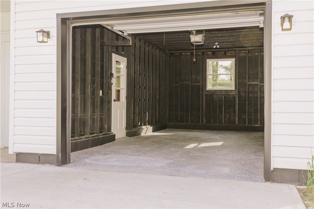 967 S Canal Street, Canal Fulton, OH 44614