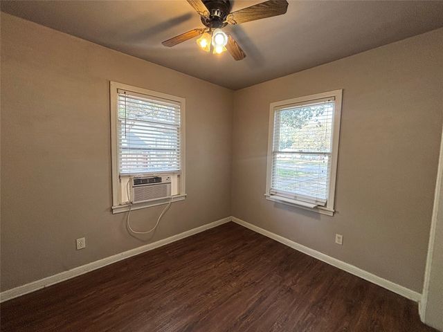 5605 Thomas Lane, River Oaks, TX 76114