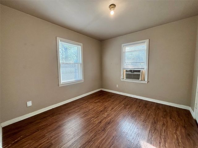 5605 Thomas Lane, River Oaks, TX 76114