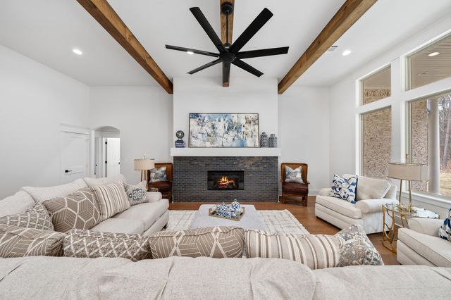 193 Waterview Drive, Hot Springs, AR 71913