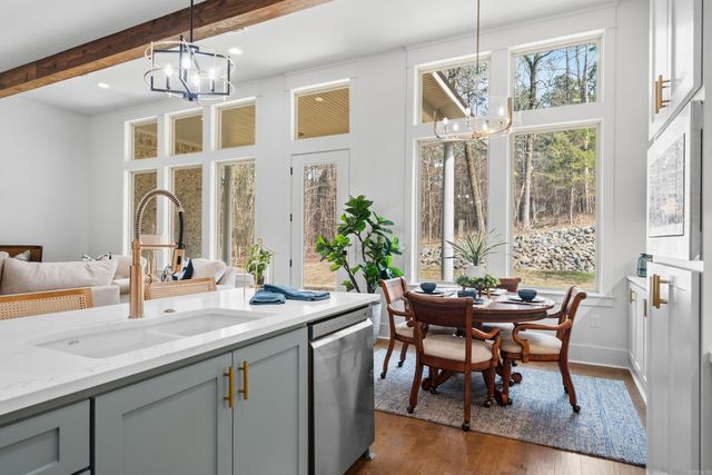 193 Waterview Drive, Hot Springs, AR 71913