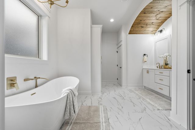 193 Waterview Drive, Hot Springs, AR 71913