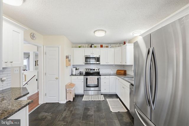 9304 TROY DR, Nokesville, VA 20181