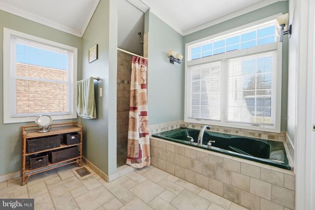 9304 TROY DR, Nokesville, VA 20181