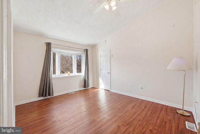 9304 TROY DR, Nokesville, VA 20181