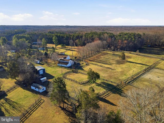 9304 TROY DR, Nokesville, VA 20181