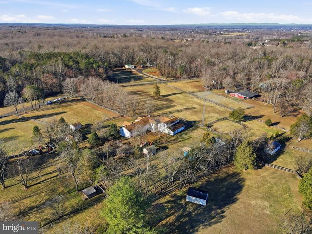 9304 TROY DR, Nokesville, VA 20181