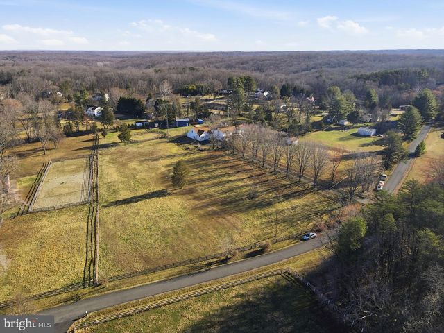 9304 TROY DR, Nokesville, VA 20181