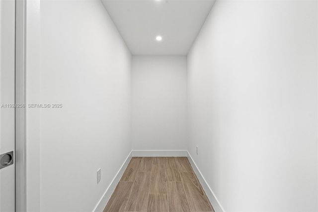 201 SE 12th St, Pompano Beach, FL 33060