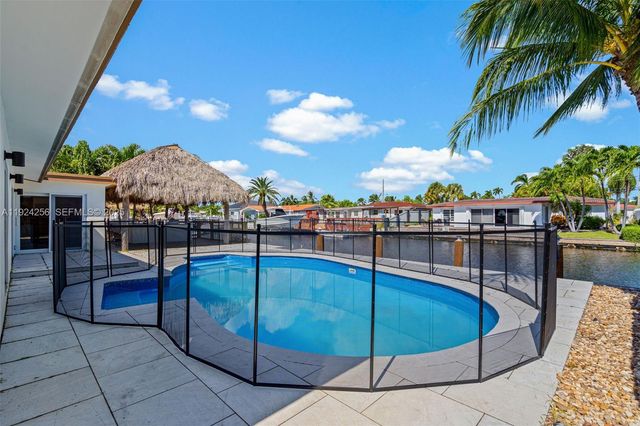 201 SE 12th St, Pompano Beach, FL 33060