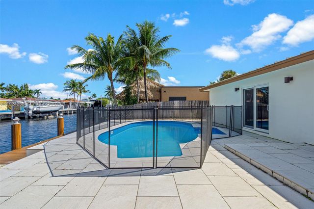 201 SE 12th St, Pompano Beach, FL 33060