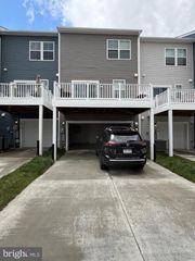 1332 CEDAR VALLEY RD, Ranson, WV 25438