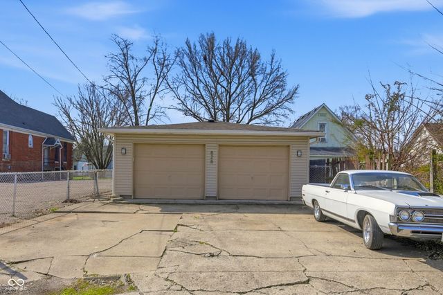 828 Cottage Avenue, Indianapolis, IN 46203