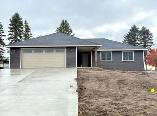 208 4th Ave NE, Pelican Rapids, MN 56572