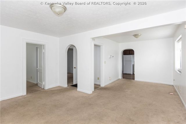 300 32nd Street W, Charleston, WV 25387